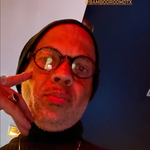 Meet Your Posher - Picture 7 of 7